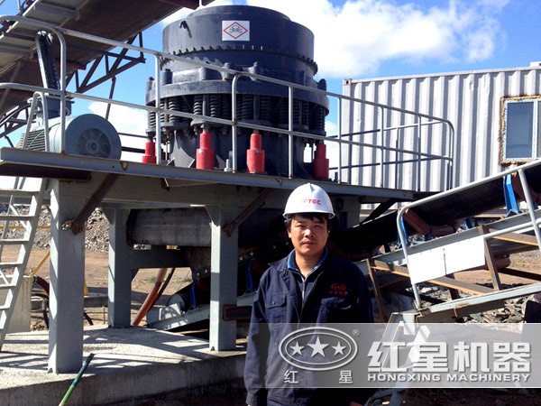 PYB600、900圓錐破現場作業圖