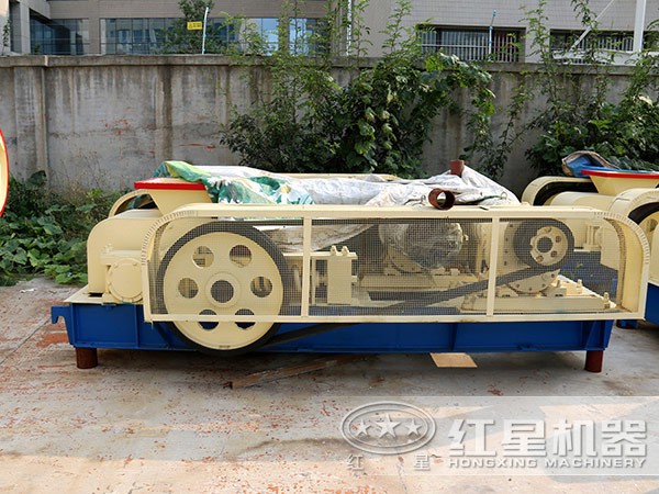 對輥碎砂機(jī)