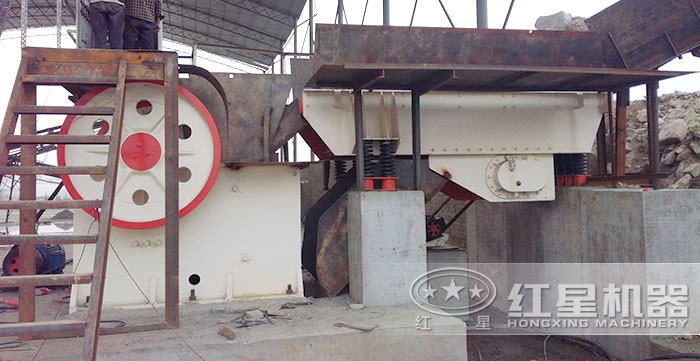顎式破碎機作業現場